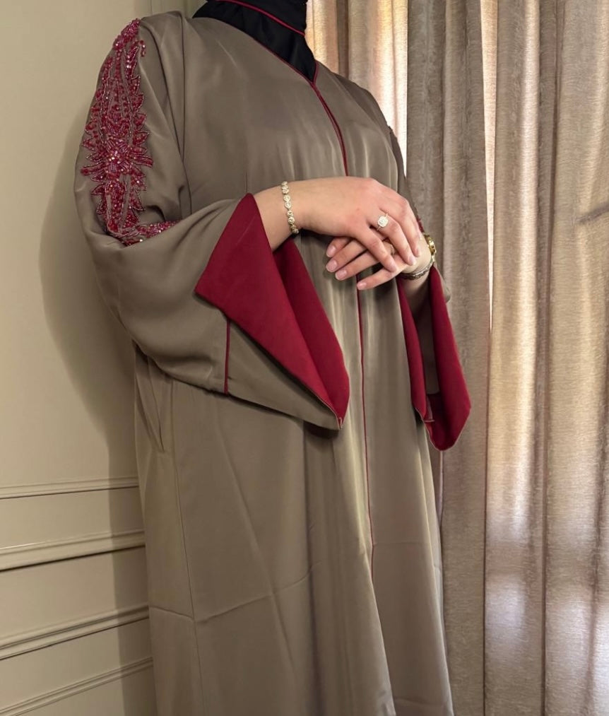 Abaya Zahra Bordeaux (met rode steentjes)