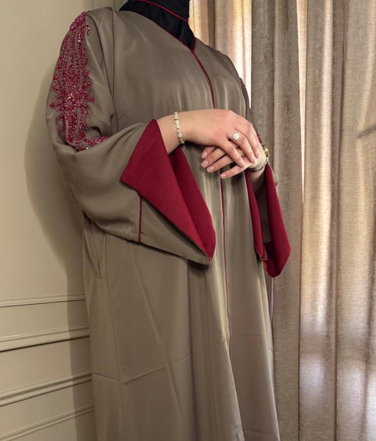 Abaya Zahra Bordeaux (met rode steentjes)
