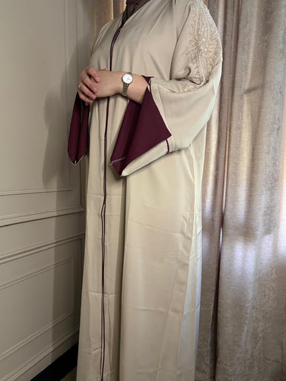 Abaya Zahra Beige x Burgundy