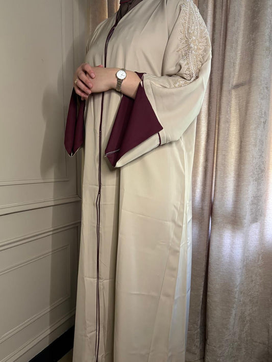 Abaya Zahra Beige x Burgundy