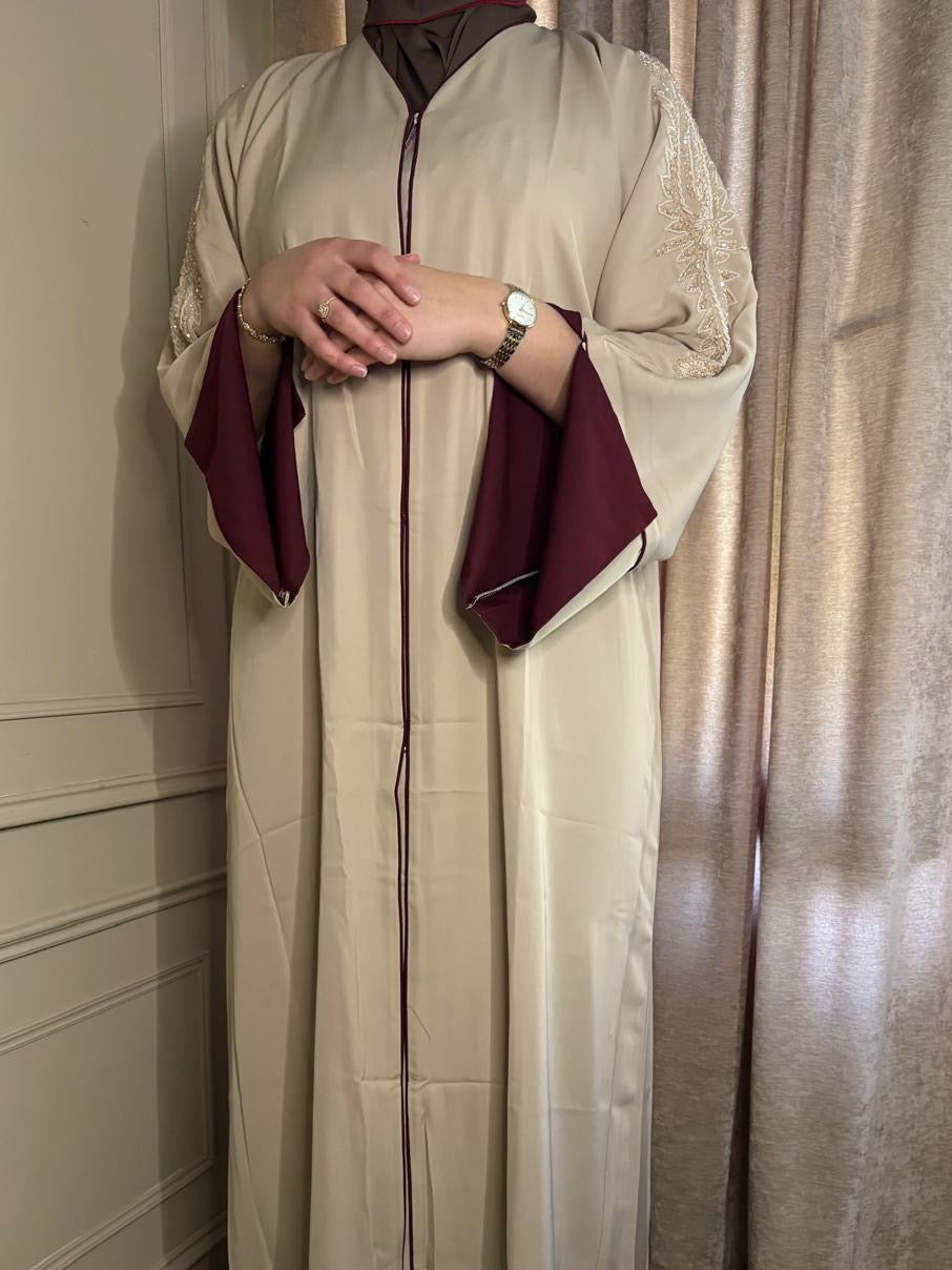 Abaya Zahra Beige x Burgundy