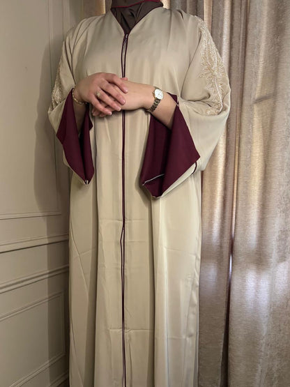 Abaya Zahra Beige x Burgundy