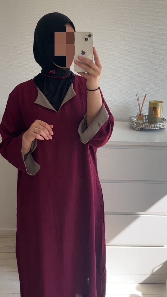 Abaya Noor V-hals Burgundy